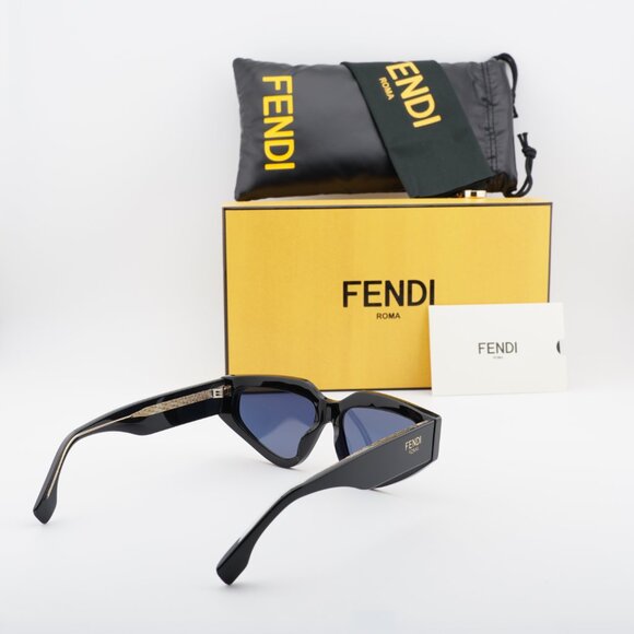 Fendi FE40163U 01V Cat Eye Sunglasses - Black/Blue main image 5